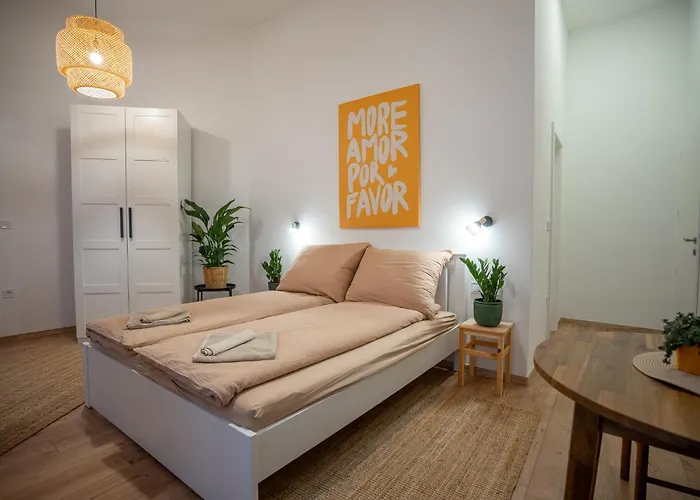 Quasi Apartman Eger