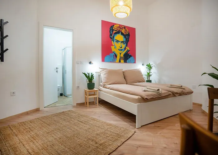 Quasi Apartman *